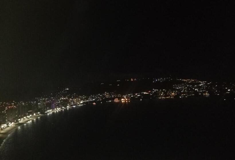 استودیوی استاندارد با چشم‌انداز دریا, Bonita Suite Torres Gemelas