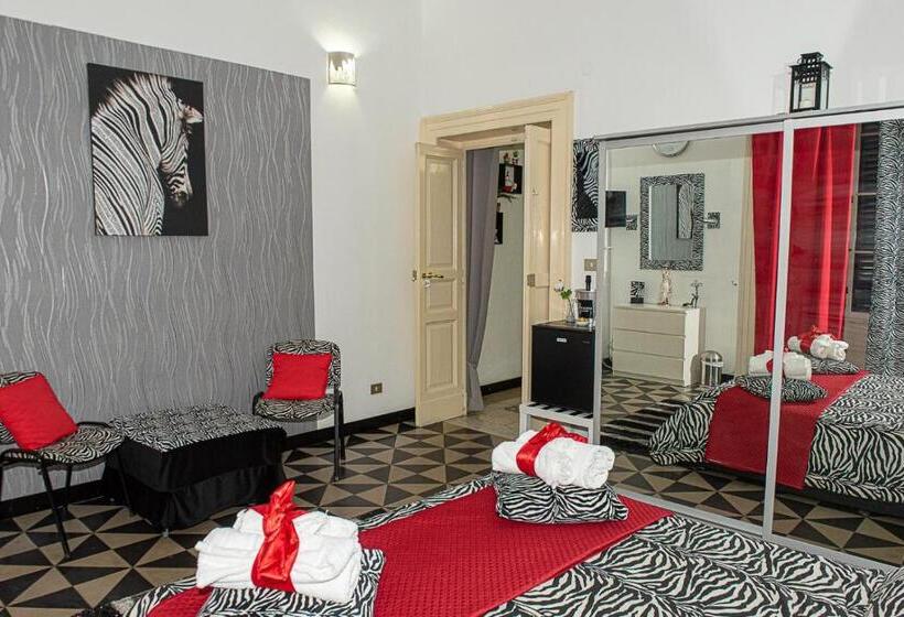اتاق استاندارد, Pitagora House