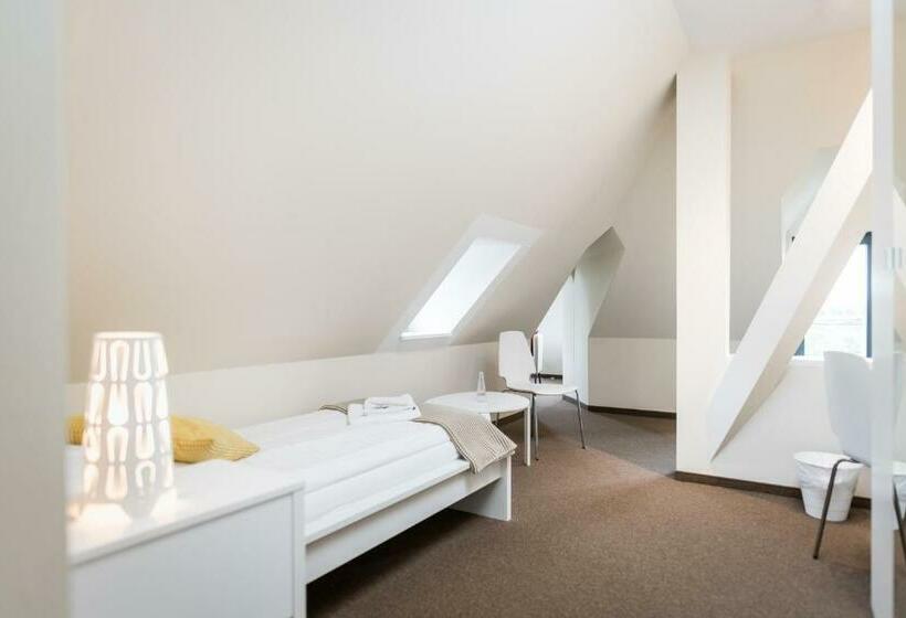 اتاق استاندارد یک نفره, Johanniterhaus Wittenberg