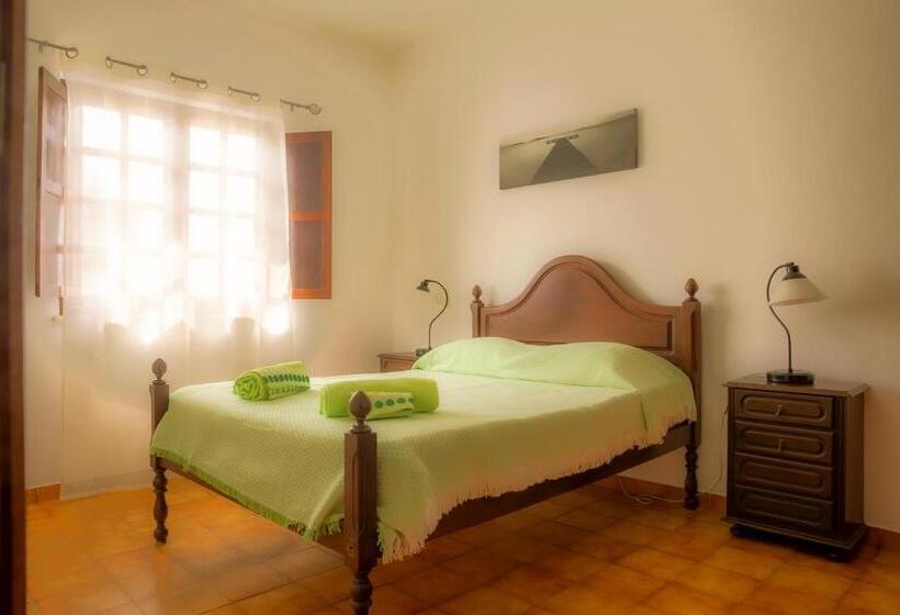خانه 1 خوابه, Apartamento Rosa