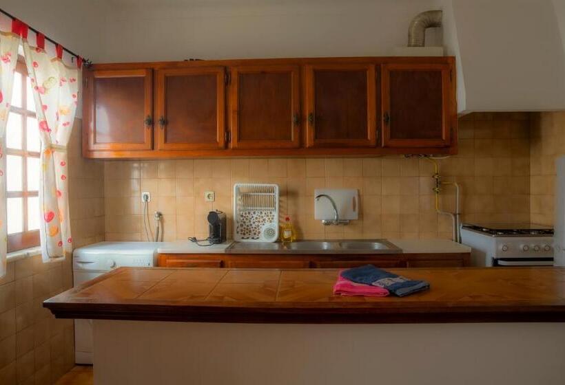 خانه 1 خوابه, Apartamento Rosa
