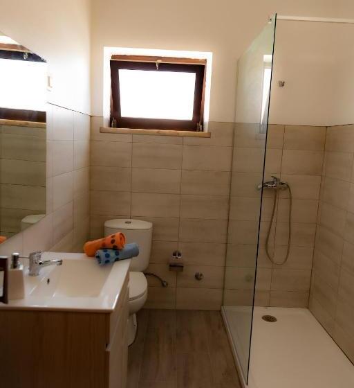 اتاق خانوادگی با سرویس بهداشتی مشترک, Apartamento Rosa