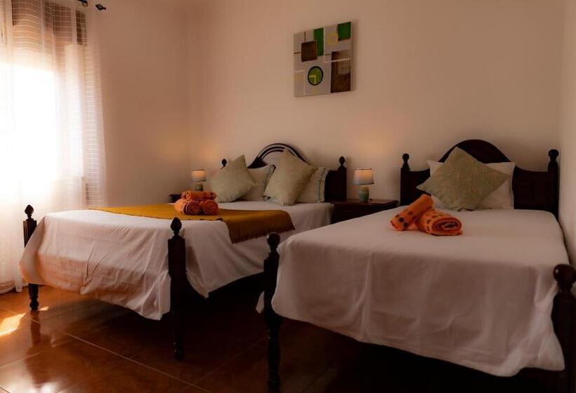 اتاق خانوادگی با سرویس بهداشتی مشترک, Apartamento Rosa