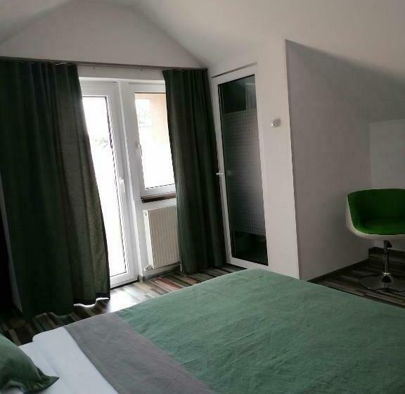 Номер Стандарт Вид на Горы, Rasnov Retreat