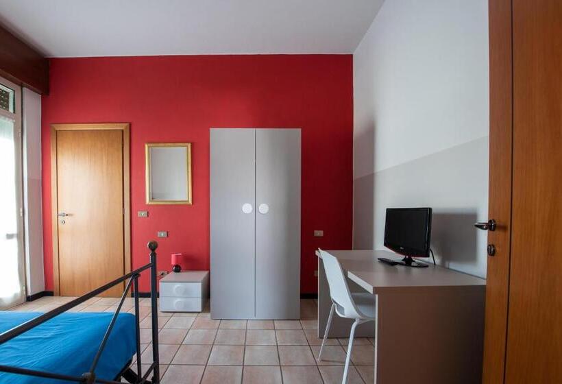 标准单人间, Albergo La Rovere