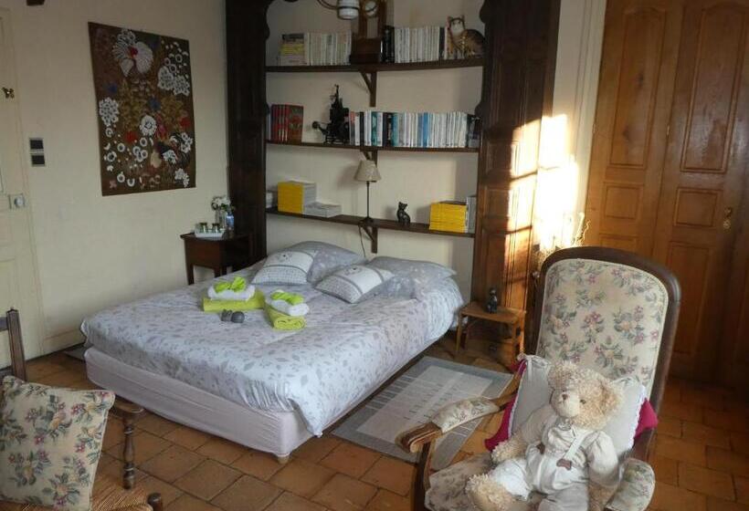 اتاق خانوادگی, Le Chat Courant