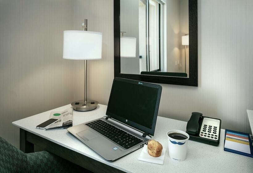 Номер Стандарт, Hampton Inn & Suites Arroyo Grande Pismo Beach Area