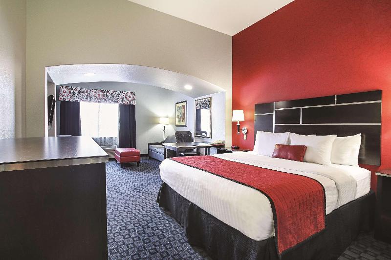 Номер Deluxe Кровать Кинг, La Quinta Inn & Suites By Wyndham South Dallas   Hutchins