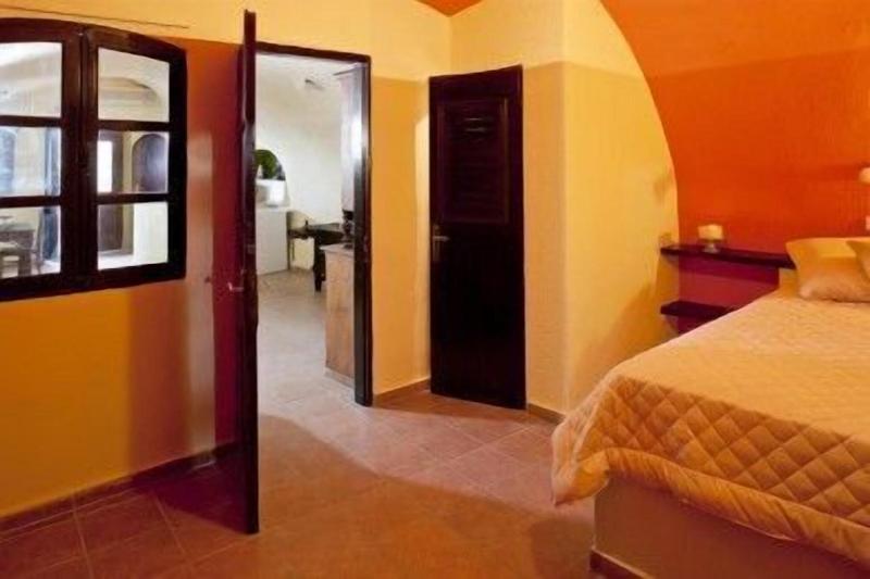 스위트, Lava Suites & Lounge