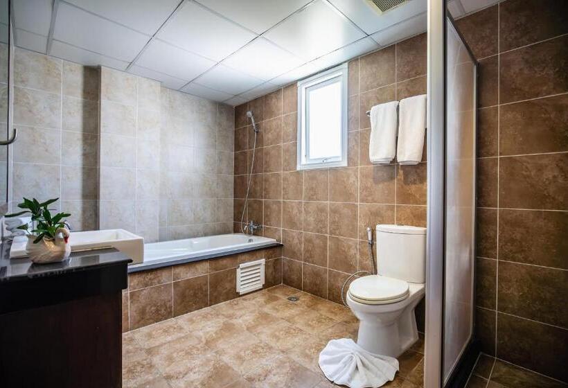 Люкс Вид на Море, Ratana Hotel Chalong