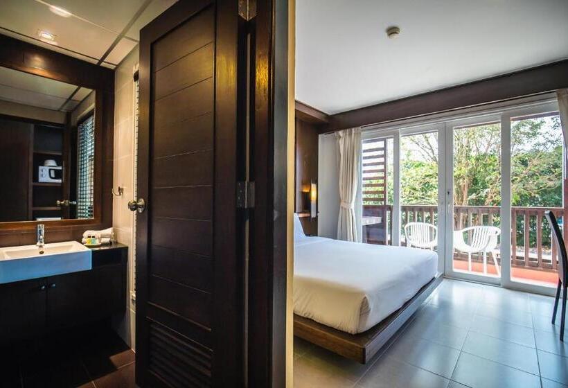 Номер Superior, Ratana Hotel Chalong