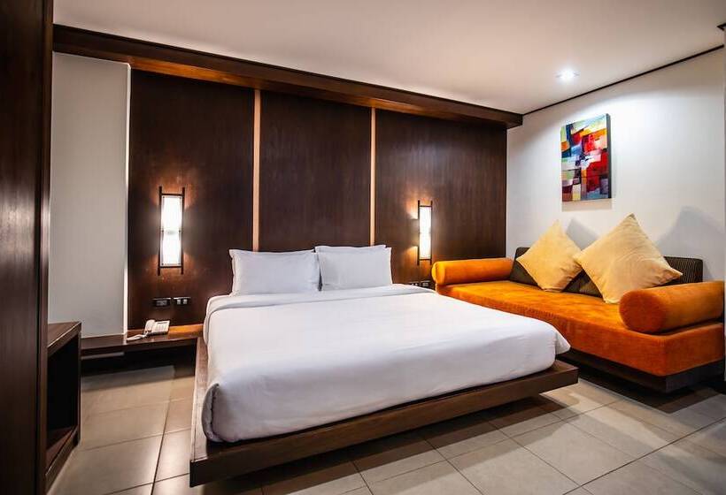 Люкс Вид на Море, Ratana Hotel Chalong
