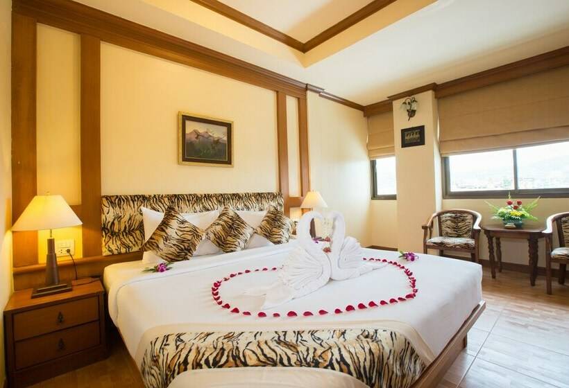 اتاق سوپریور, Tiger Inn
