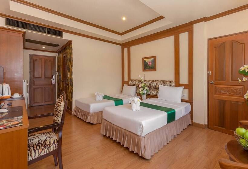اتاق سوپریور, Tiger Inn