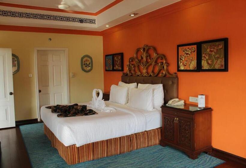 سوییت, Fenicia Riverside Resort
