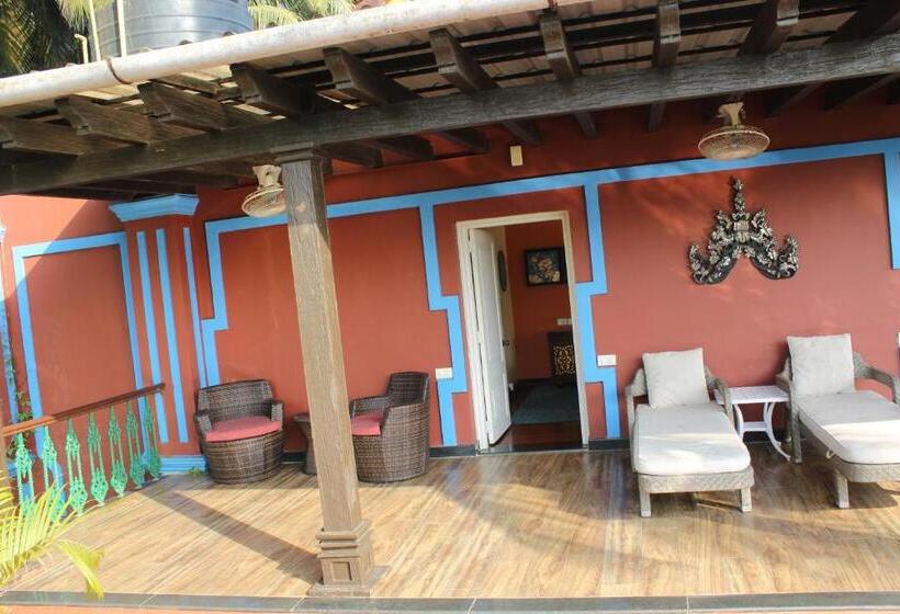 سوییت, Fenicia Riverside Resort