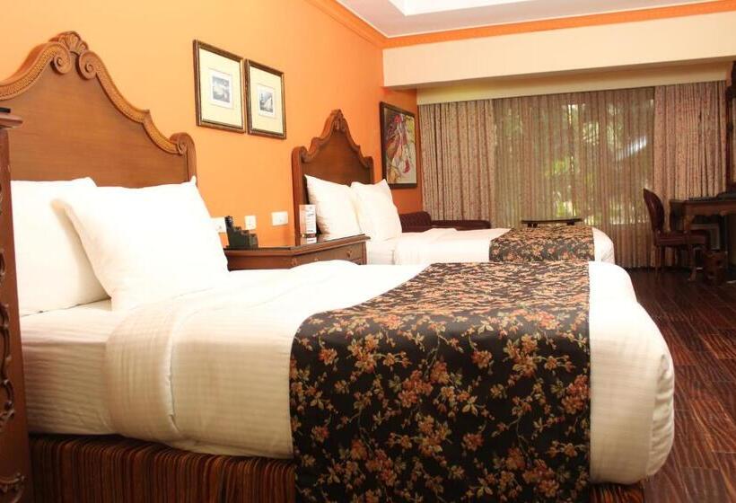 اتاق خانوادگی, Fenicia Riverside Resort