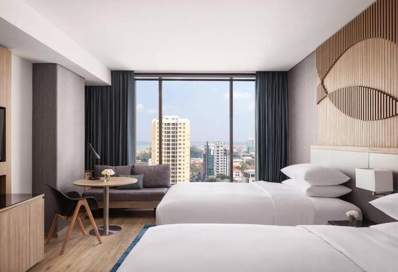 デラックスルーム, Courtyard By Marriott Phnom Penh
