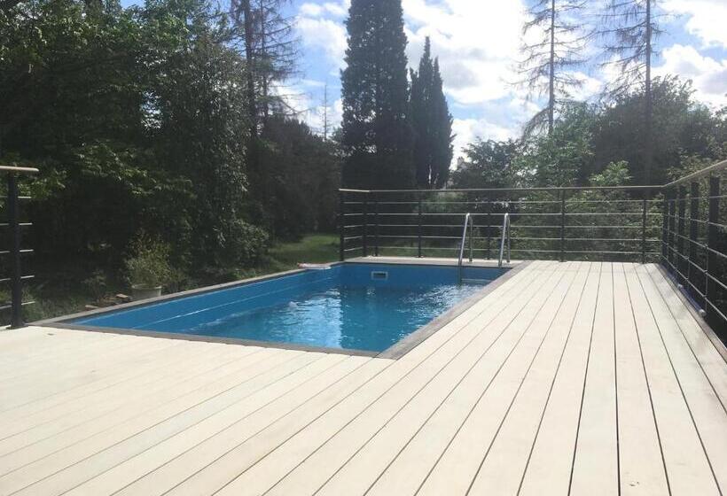 Номер Стандарт, Domaine De La Clef Des Champs