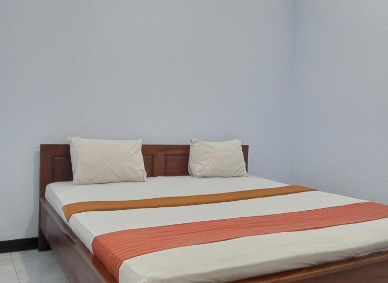 Номер Superior, Ilhami Blitar