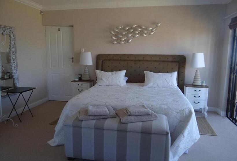اتاق لوکس با تخت بزرگ, Beach House On 18p Repens