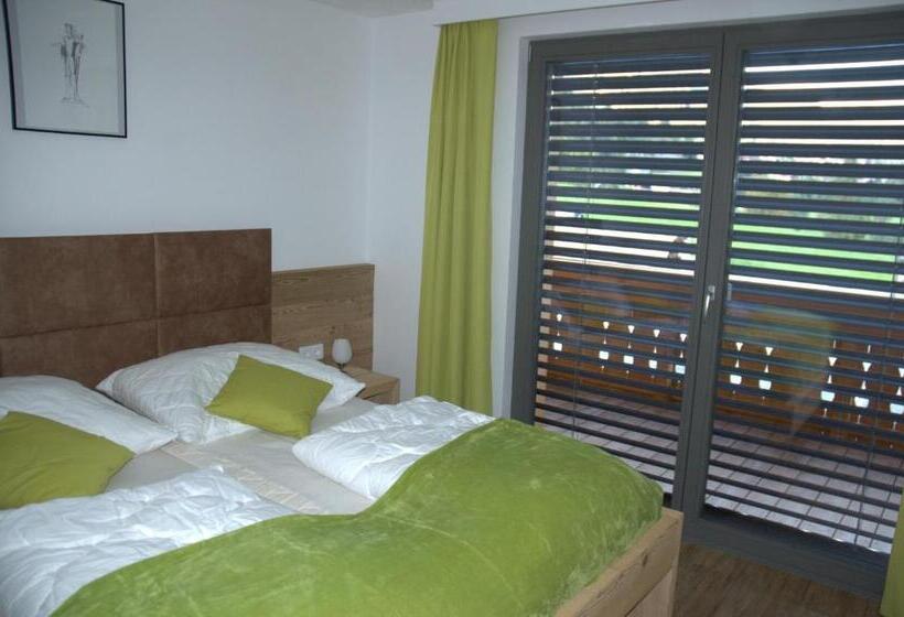 Апартаменты 1 Спальня с Балконом, Binter Apartments