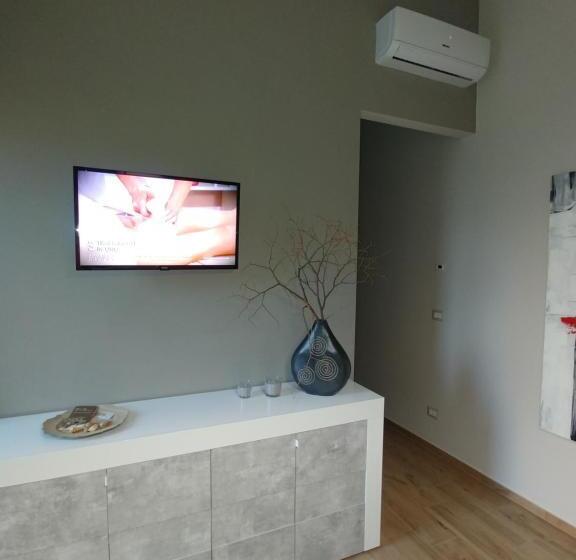 سوییت لوکس, Diadumeno Superior Apartment