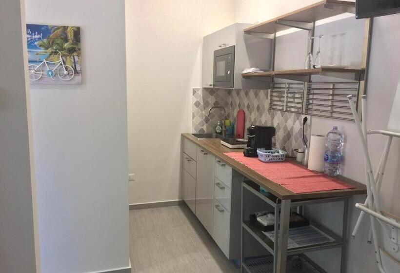 Студия Deluxe, Affittacamere La Pisana