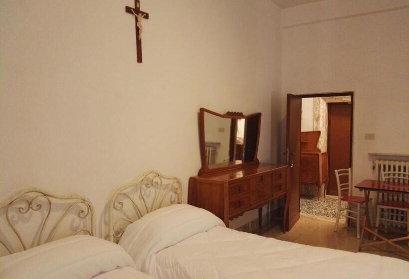 Номер Стандарт Смежный, Villa Sacro Cuore