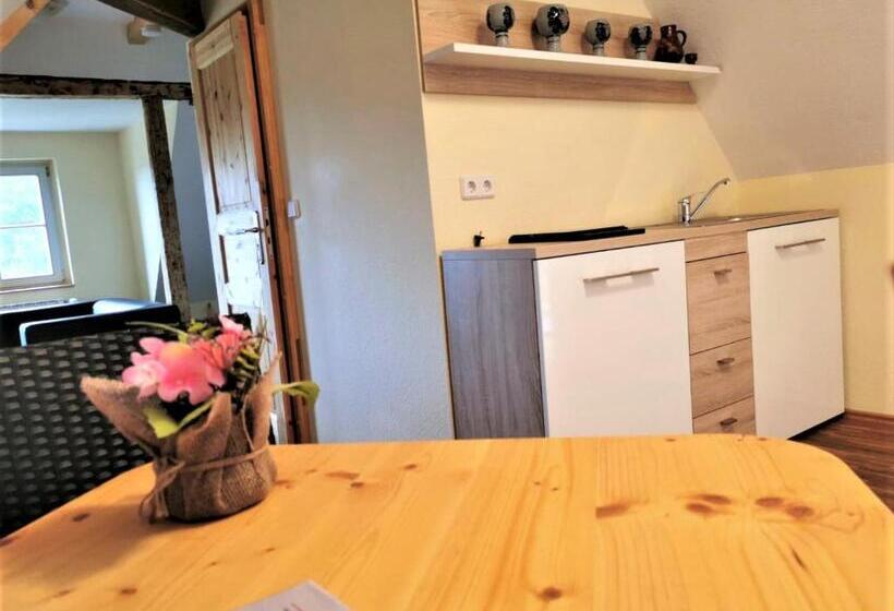 Четырехместный Номер Стандарт с Балконом, Pension Bella Vista   Winzerhof Golk