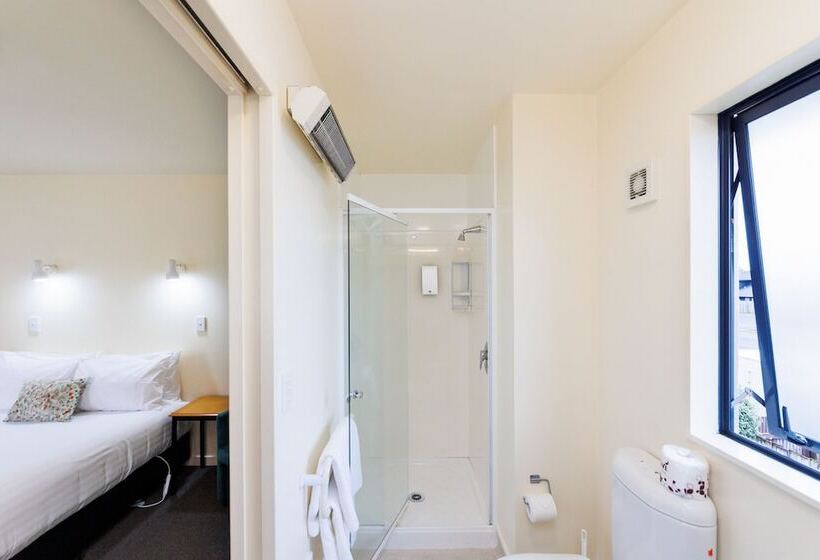 Студио Базик, Bella Vista Motel Palmerston North