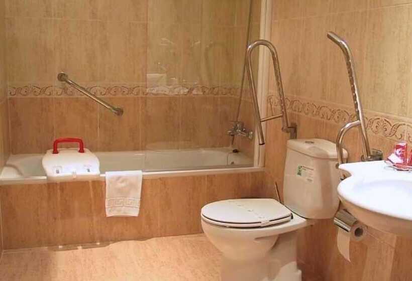 اتاق استاندارد, El Roble