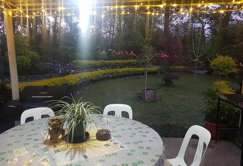 בקתה, Jabbitos Baguio Transient House Bungalow