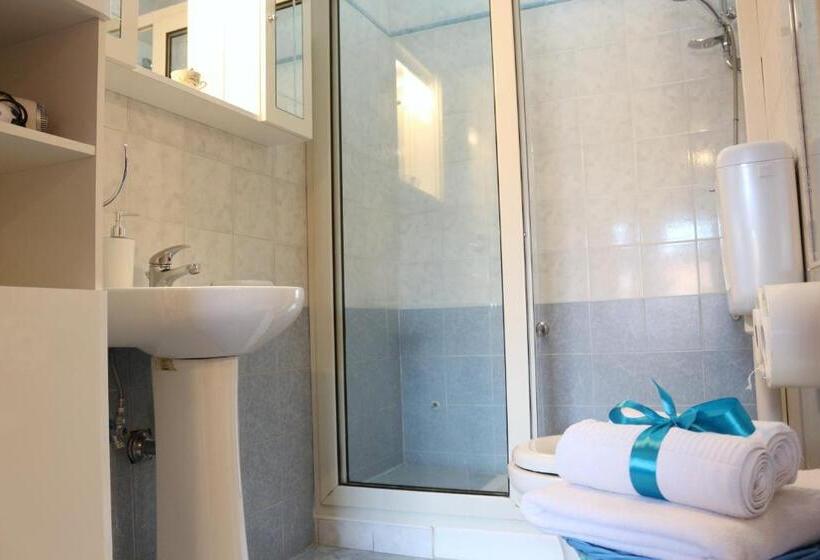 اتاق اکونومی یک تخته, B&b La Murina