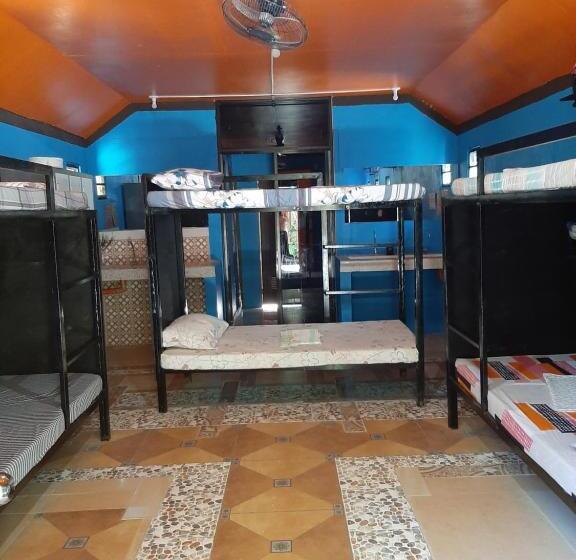 تختخواب در اتاق مشترک, Adrianas Place Backpackers Panglao