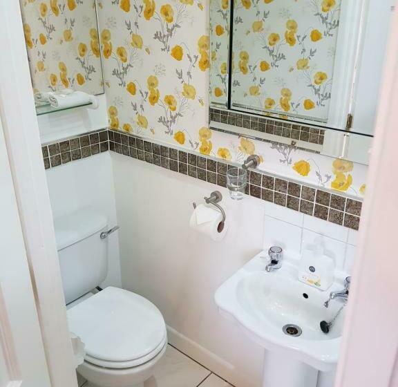 Семейный Номер, Meadow View B&b