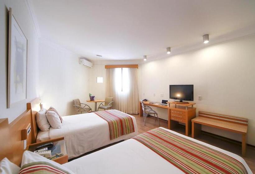 Номер Deluxe, Grand Hotel Royal Sorocaba By Atlantica