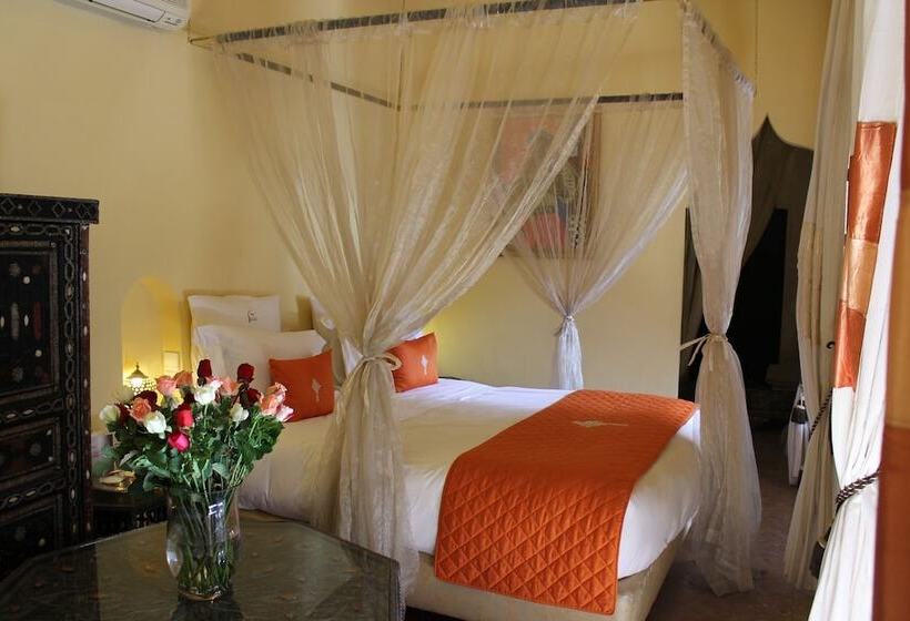 سوییت جونیور, Riad Lena & Spa