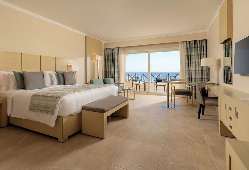 اتاق لوکس با چشم‌انداز دریا, Cleopatra Luxury Resort Sharm El Sheikh