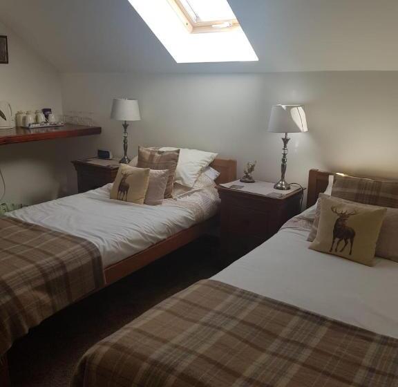 اتاق استاندارد سه نفره, Hillhaven Bed &breakfast