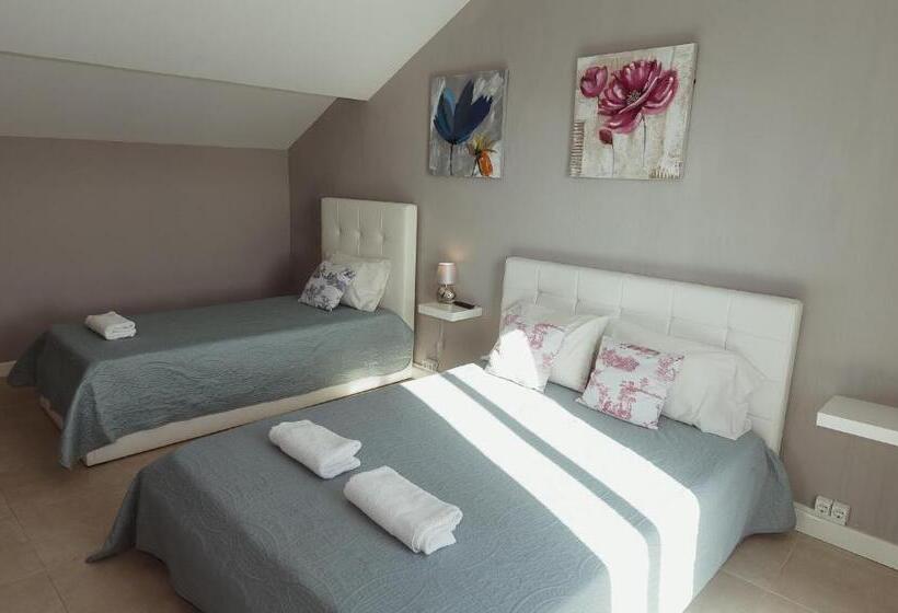 اتاق استاندارد سه نفره, Brivaldo Guest House