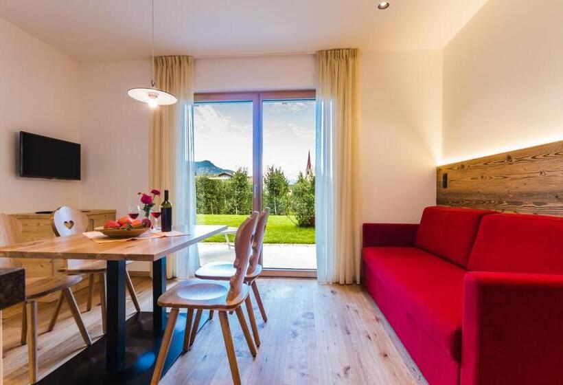 Apartamento 1 Dormitório com Terraço, Praitladhof