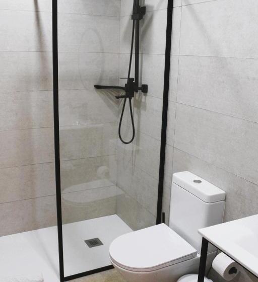 اتاق استاندارد با چشم‌انداز استخر, The Red Farm Relais & Spa