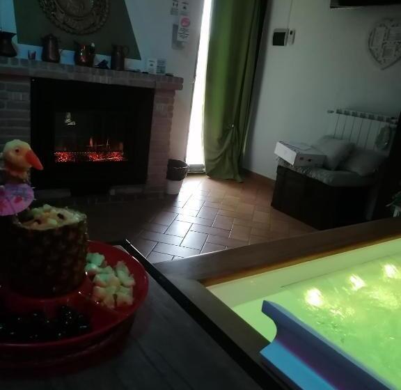 اتاق استاندارد با وان آب گرم, Il Casaletto Del Terminillo