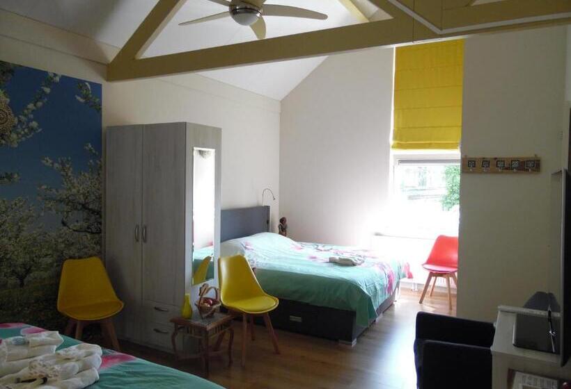 디럭스 4인 룸, Cozy Bed And Breakfast