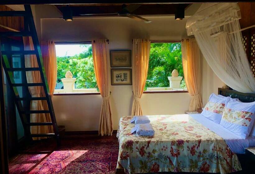 اتاق استاندارد با چشم‌انداز دریاچه, Ataalaya Farmhouse