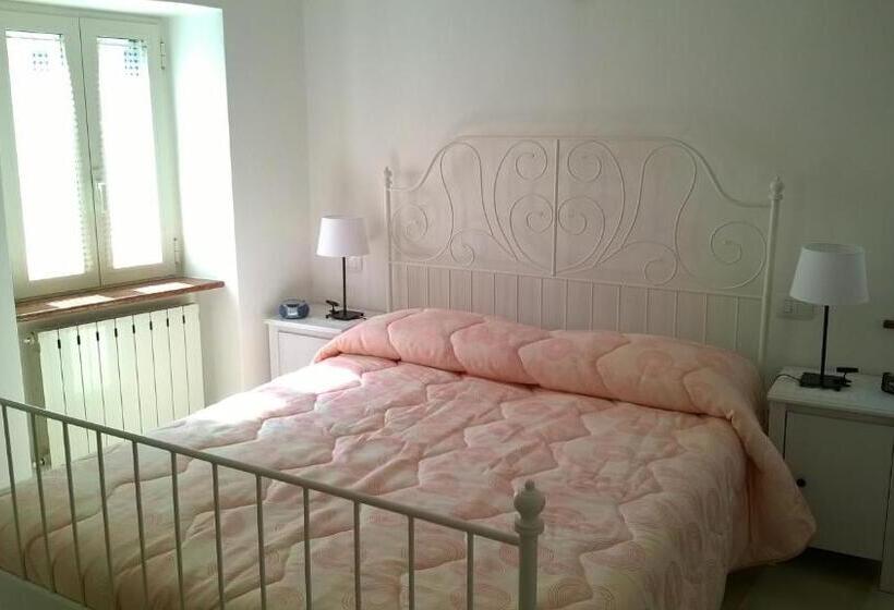 اتاق استاندارد سه نفره, B&b I Tre Bassotti