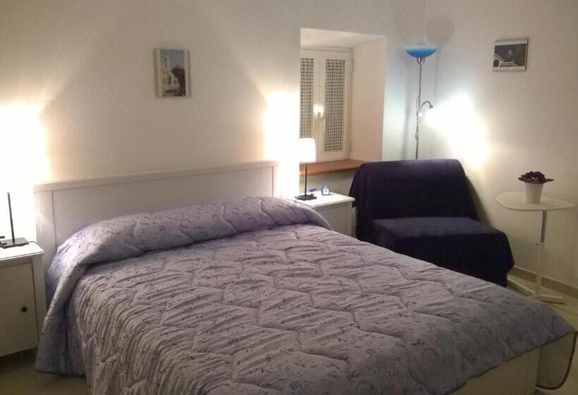 اتاق استاندارد سه نفره, B&b I Tre Bassotti