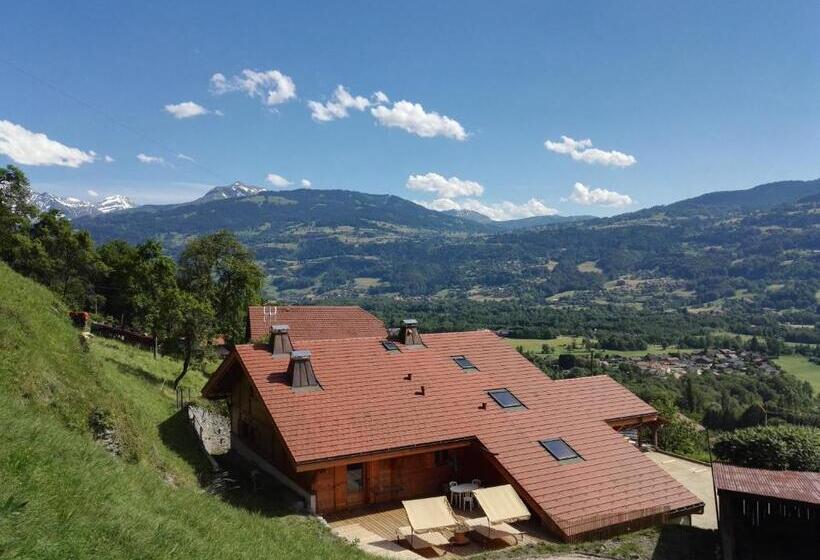 Семейный Номер, Chantemerle 1741, Chambres D Hôtes à La Montagne