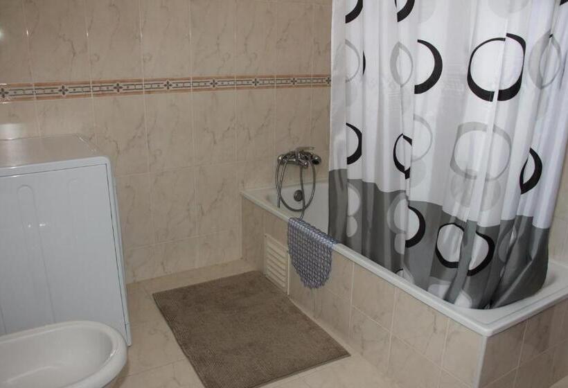 Семейный Номер, Vina S Place